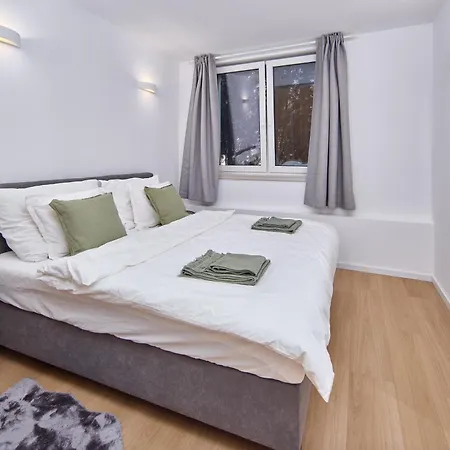 Modern In Wine Town - Apartament Modra