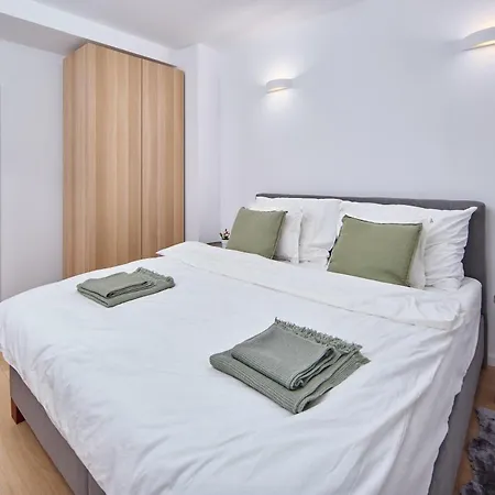 Modern In Wine Town - Apartament *